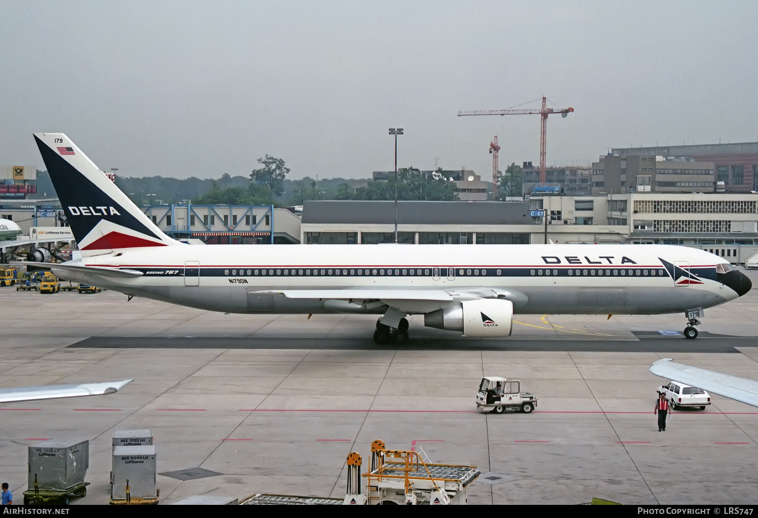 Aircraft Photo of N179DN | Boeing 767-332/ER | Delta Air Lines | AirHistory.net #373978