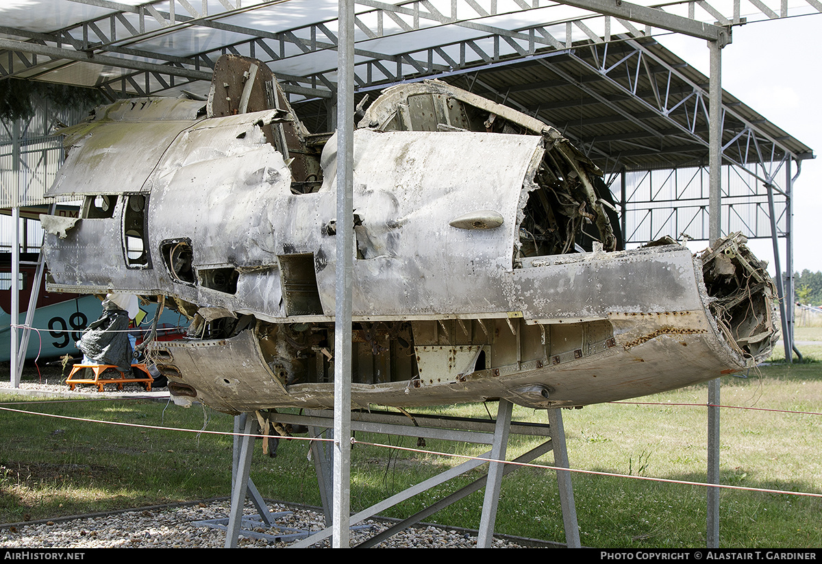 Aircraft Photo of 205 | Ilyushin Il-28 | East Germany - Air Force | AirHistory.net #374005