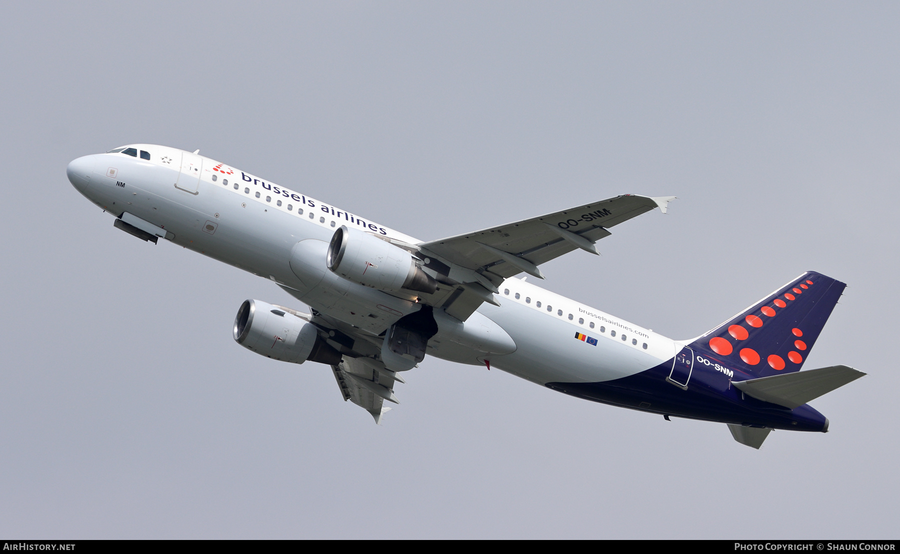 Aircraft Photo of OO-SNM | Airbus A320-214 | Brussels Airlines | AirHistory.net #374020
