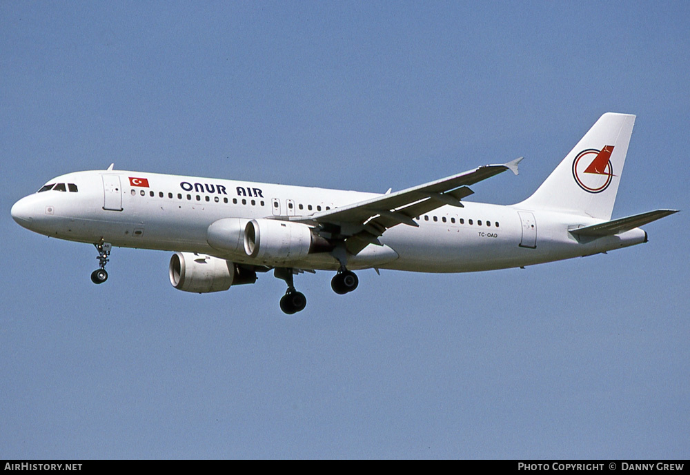Aircraft Photo of TC-OAD | Airbus A320-212 | Onur Air | AirHistory.net #374061