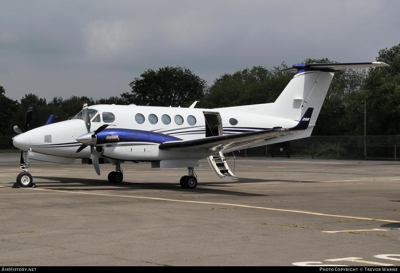 Aircraft Photo of G-IASB | Beechcraft 250 King Air (200GT) | AirHistory.net #374118