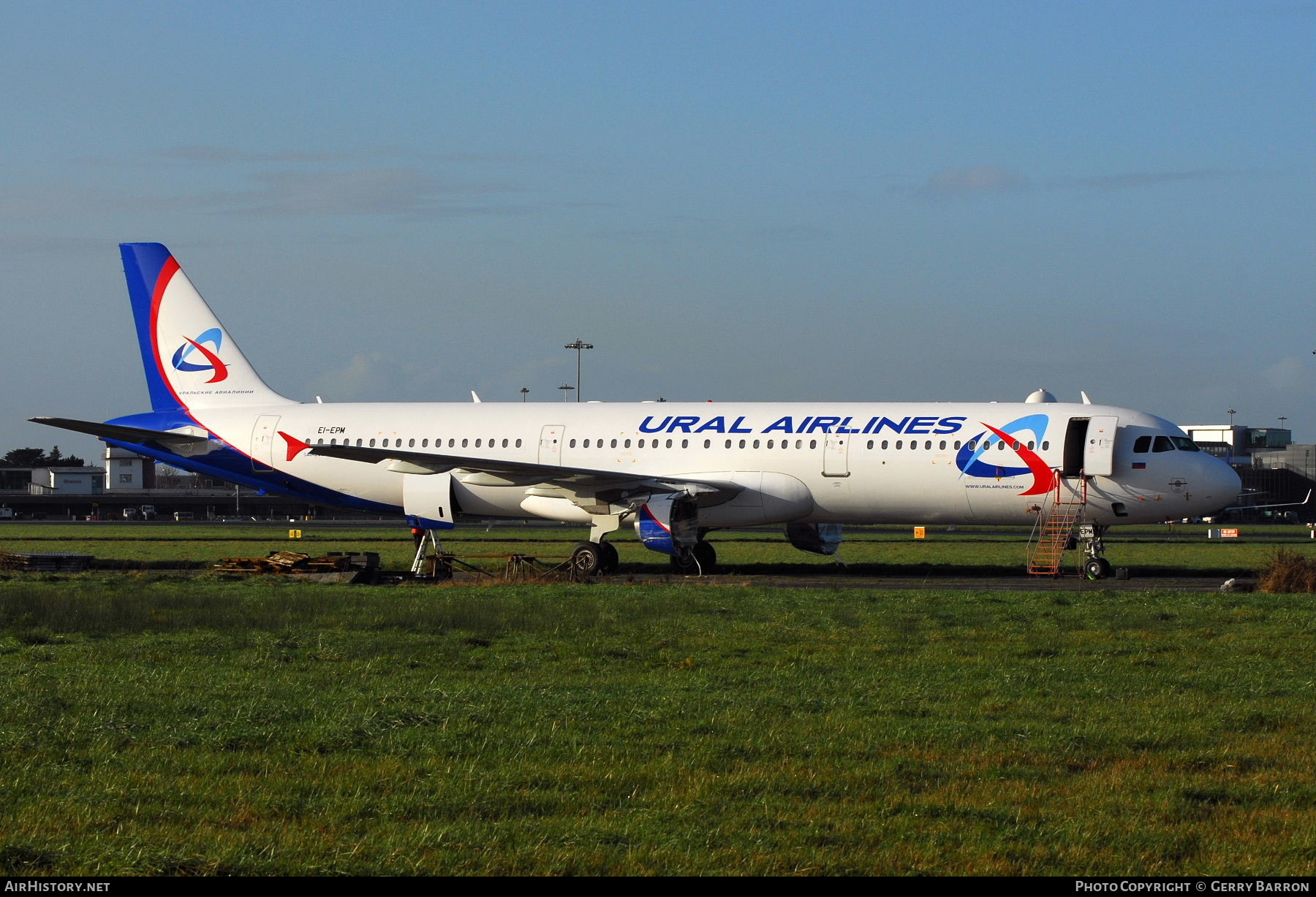 Aircraft Photo of EI-EPM | Airbus A321-211 | Ural Airlines | AirHistory.net #374122