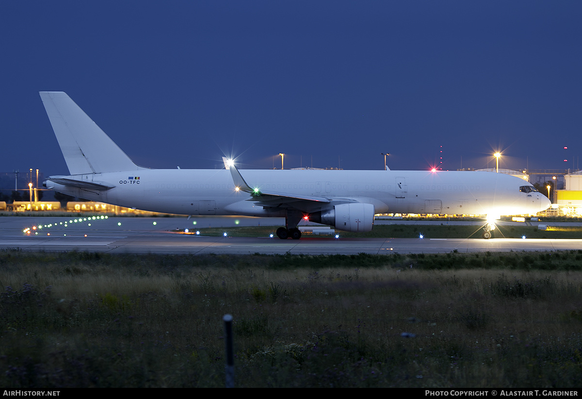 Aircraft Photo of OO-TFC | Boeing 757-222(SF) | ASL Airlines | AirHistory.net #374134