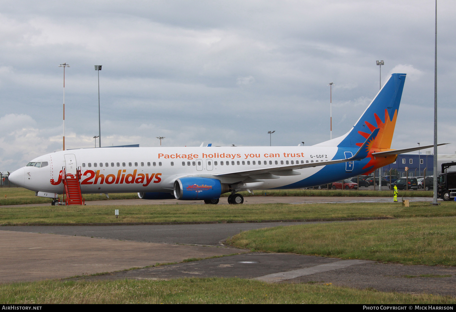 Aircraft Photo of G-GDFZ | Boeing 737-86Q | Jet2 Holidays | AirHistory.net #374210
