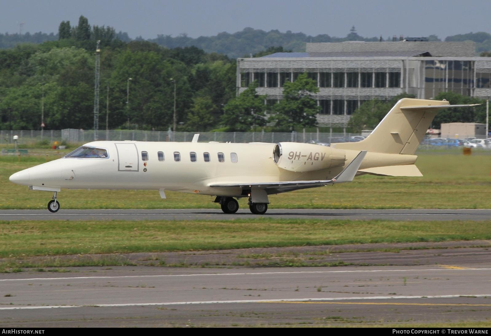 Aircraft Photo of 9H-AGV | Learjet 40 | AirHistory.net #374229
