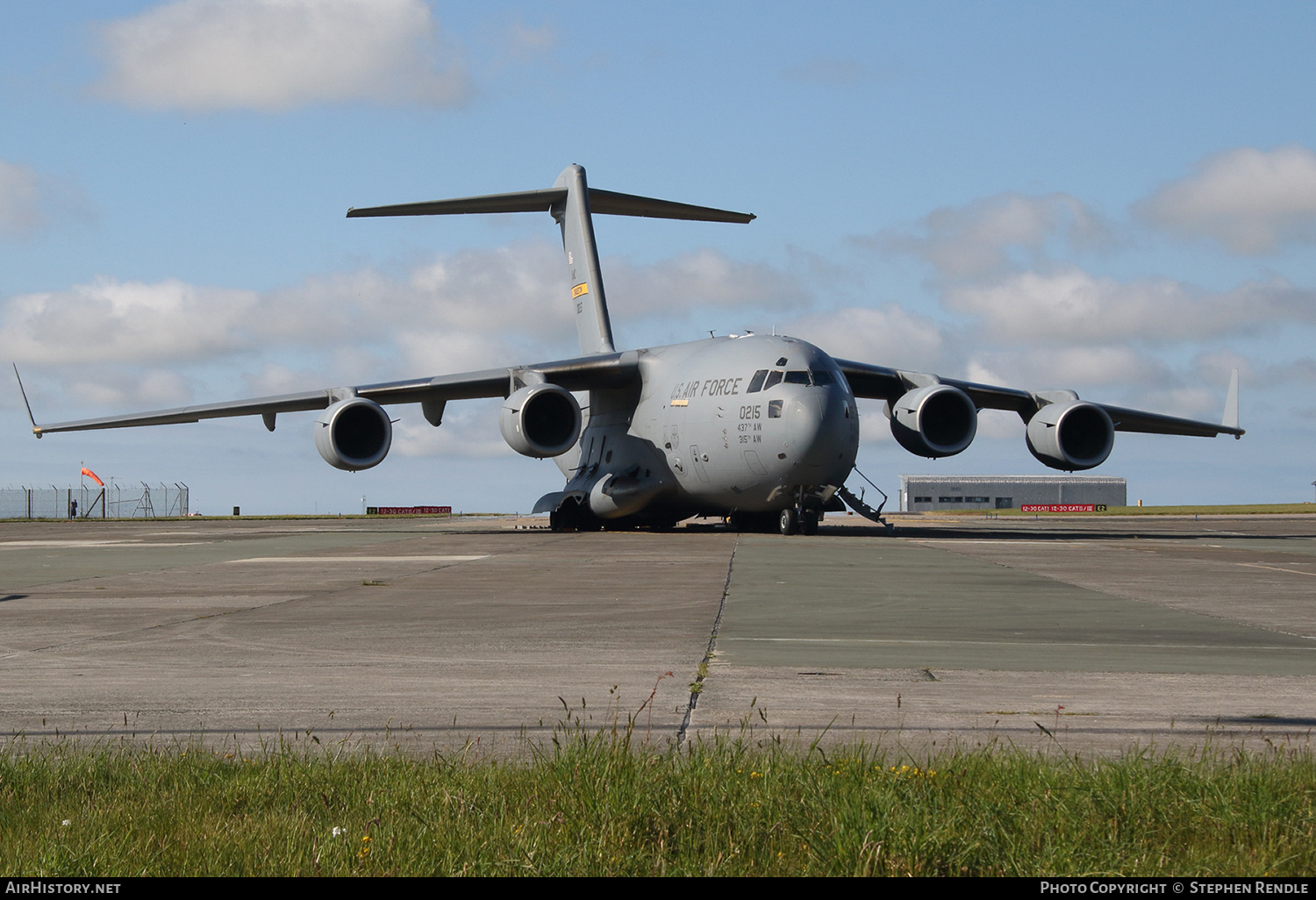 Aircraft Photo of 10-0215 / 00215 | Boeing C-17A Globemaster III | USA - Air Force | AirHistory.net #374281