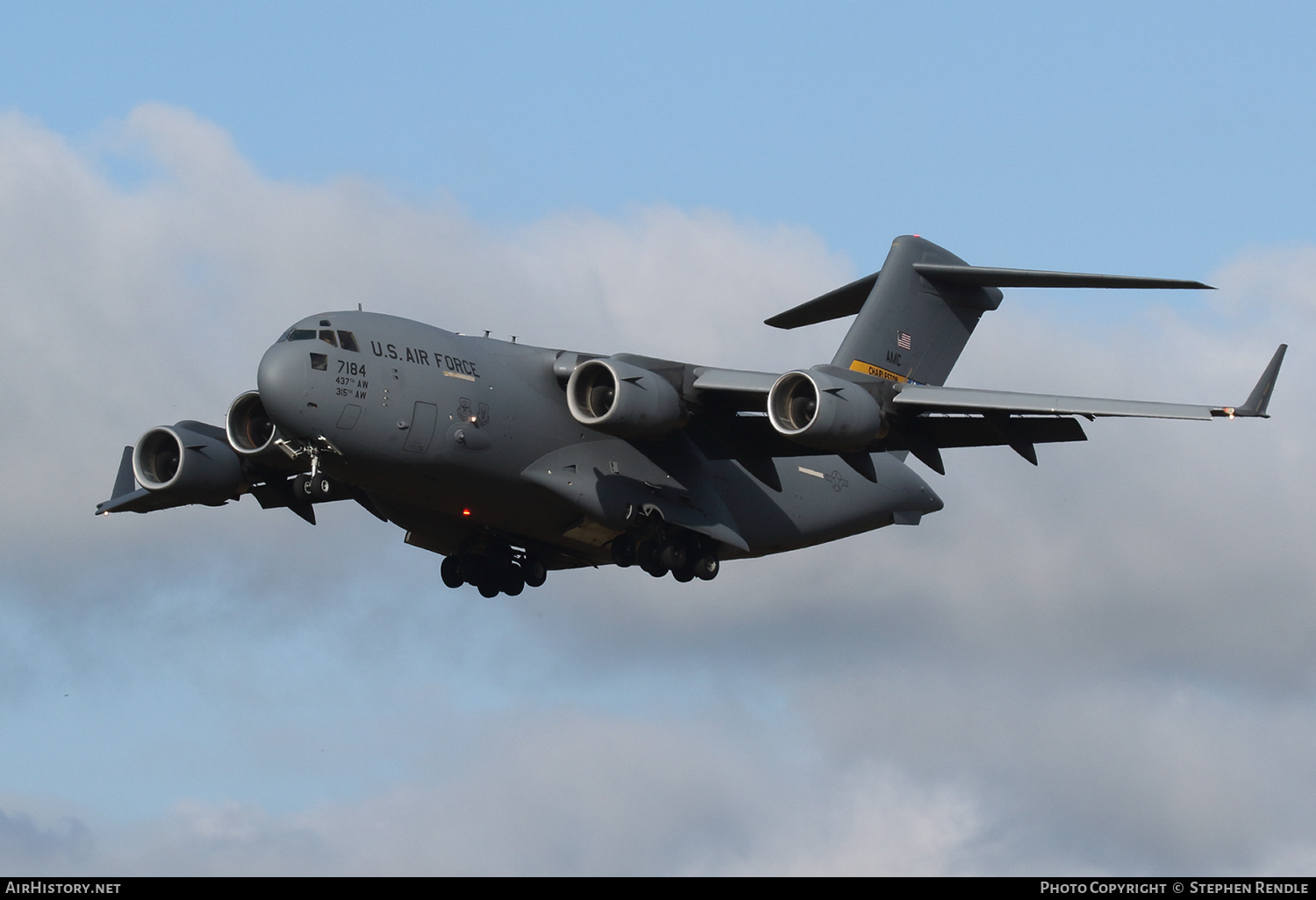 Aircraft Photo of 07-7184 / 77184 | Boeing C-17A Globemaster III | USA - Air Force | AirHistory.net #374284