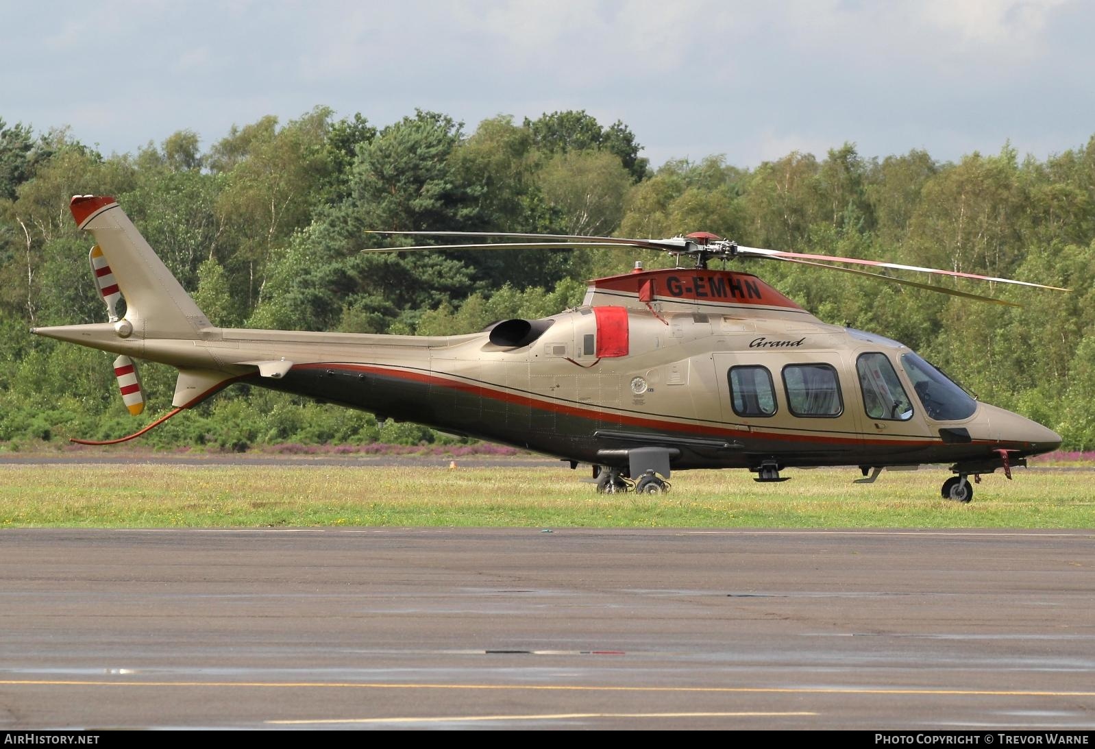 Aircraft Photo of G-EMHN | Agusta A-109S Grand | AirHistory.net #374360