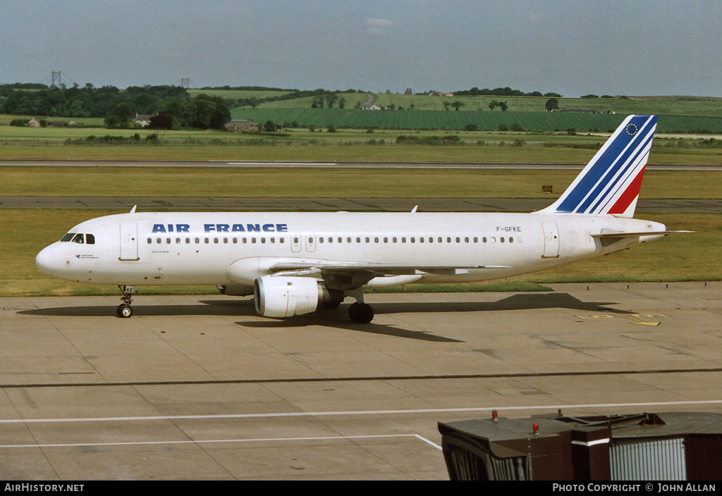Aircraft Photo of F-GFKE | Airbus A320-111 | Air France | AirHistory.net #374393