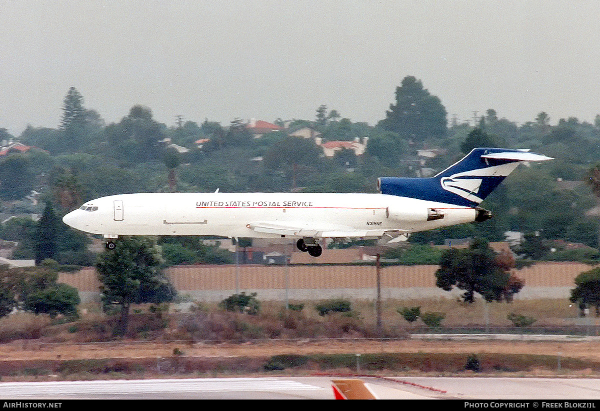 Aircraft Photo of N315NE | Boeing 727-223(F) | United States Postal Service | AirHistory.net #374406
