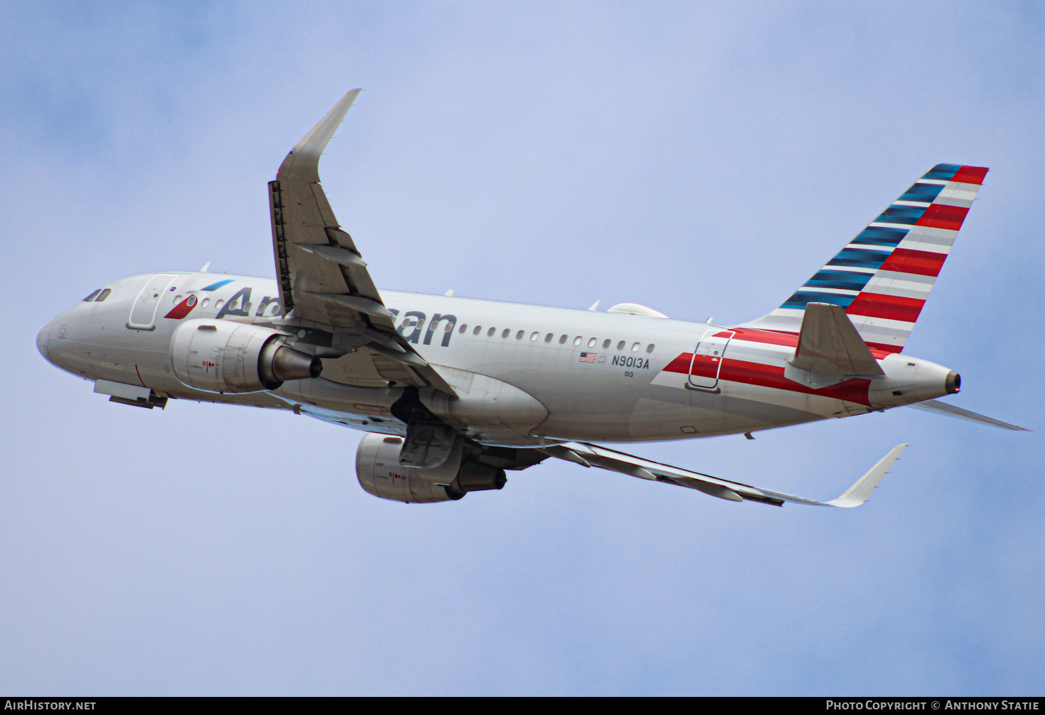 Aircraft Photo of N9013A | Airbus A319-115 | American Airlines | AirHistory.net #374459