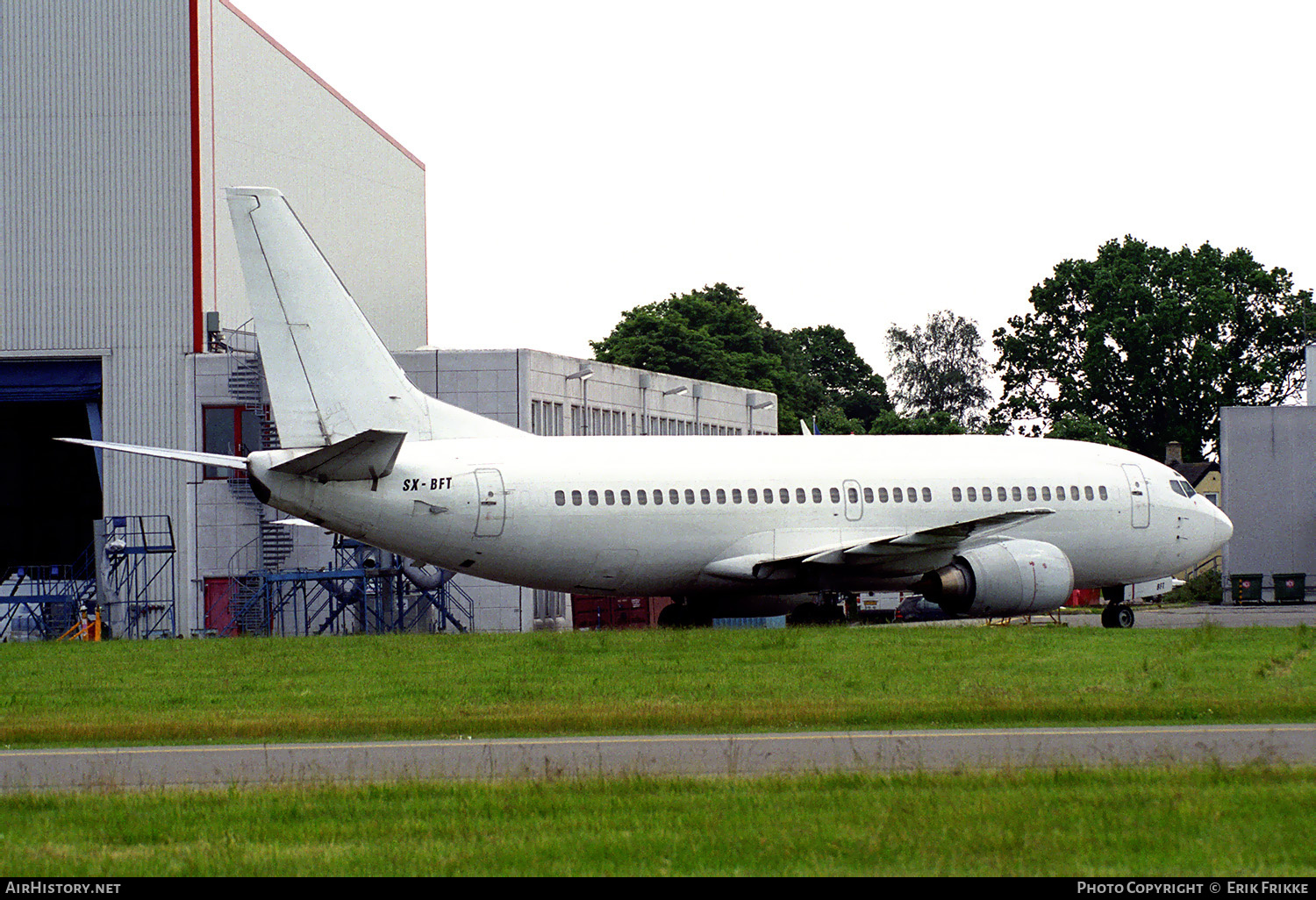 Aircraft Photo of SX-BFT | Boeing 737-3Q8 | AirHistory.net #374467