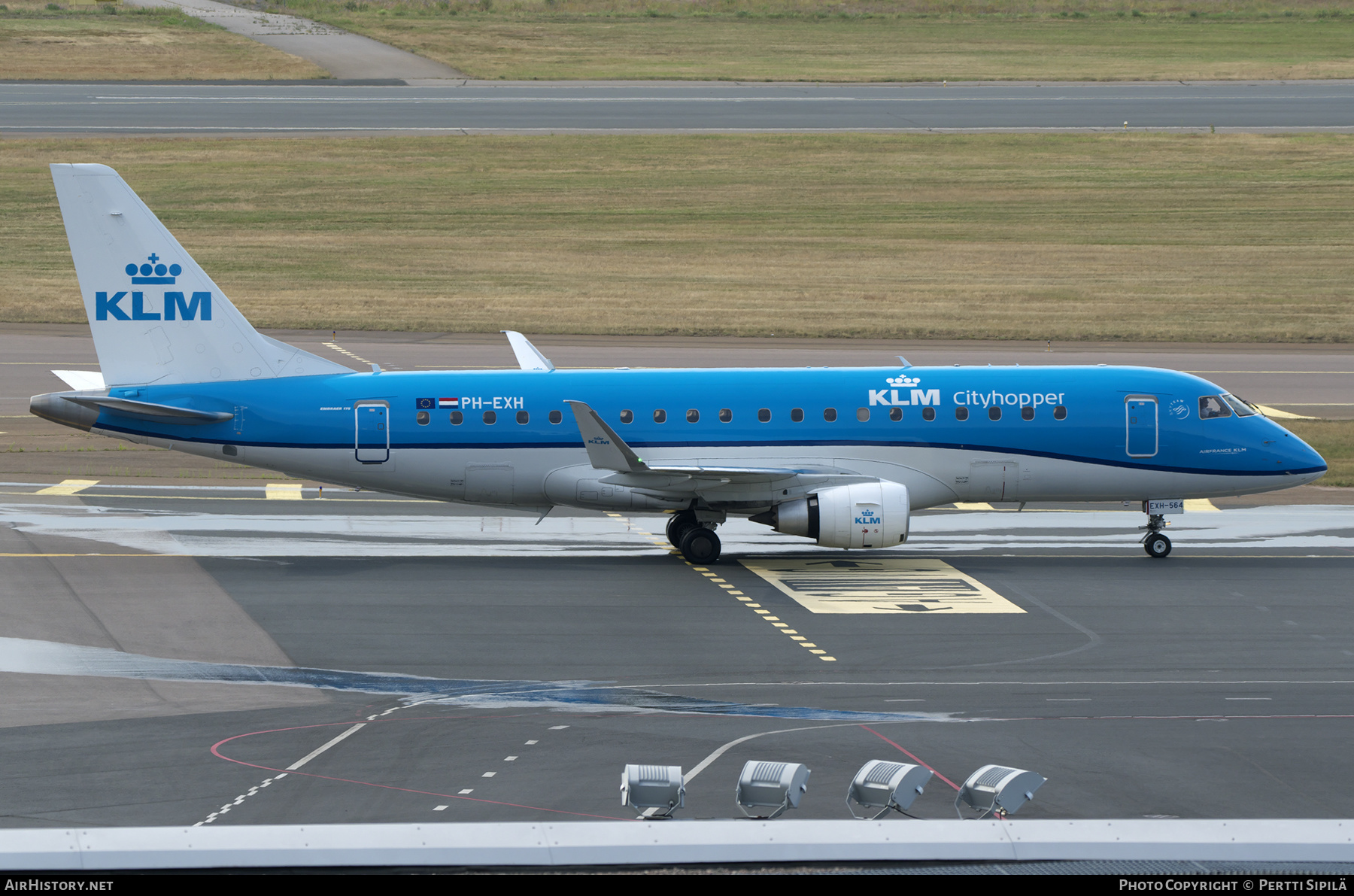 Aircraft Photo of PH-EXH | Embraer 175STD (ERJ-170-200STD) | KLM Cityhopper | AirHistory.net #374495