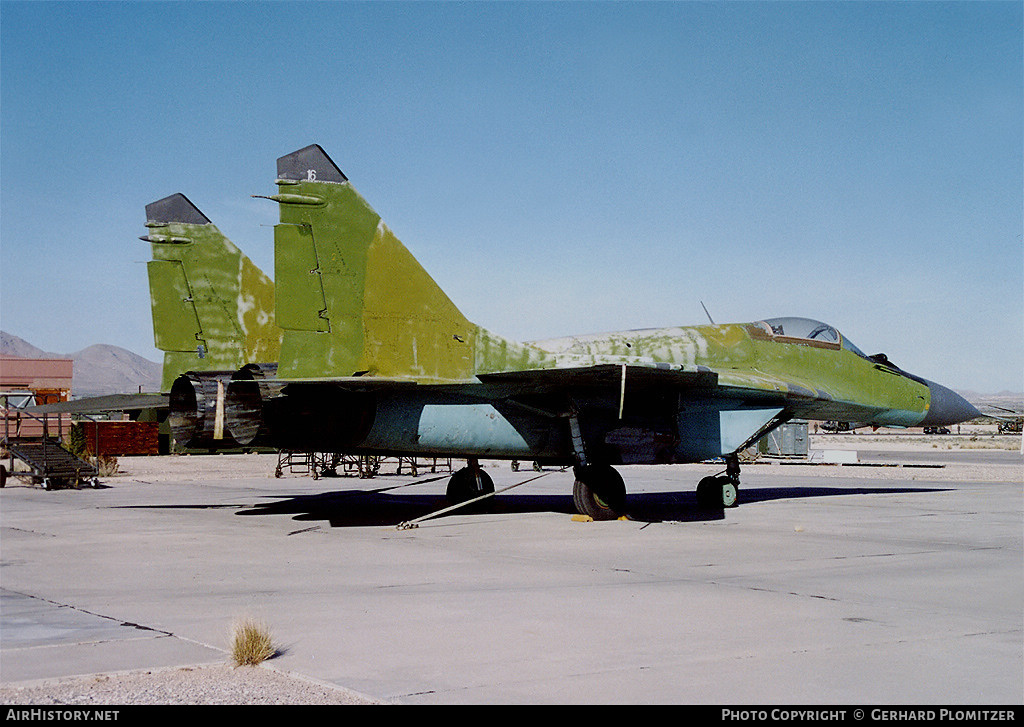 Aircraft Photo of 16 white | Mikoyan-Gurevich MiG-29 (9-13) | Moldova - Air Force | AirHistory.net #374570