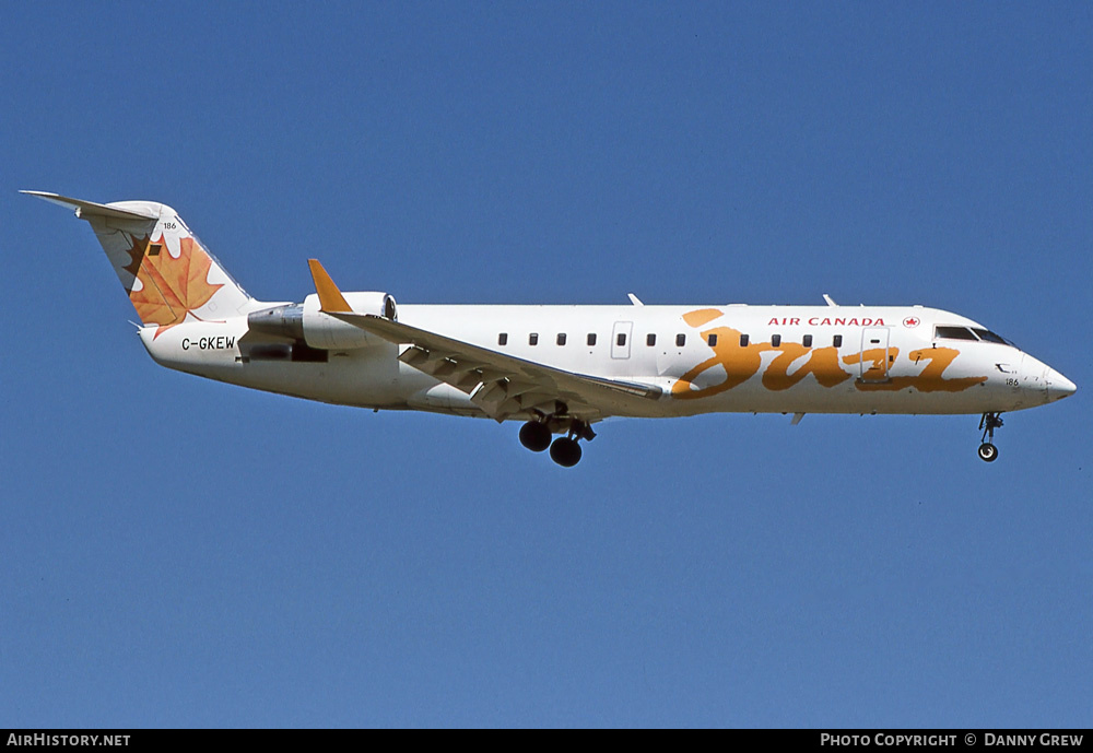 Aircraft Photo of C-GKEW | Bombardier CRJ-200LR (CL-600-2B19) | Air Canada Jazz | AirHistory.net #374575