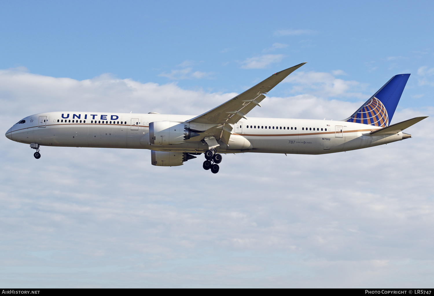 Aircraft Photo of N17002 | Boeing 787-10 Dreamliner | United Airlines | AirHistory.net #374658