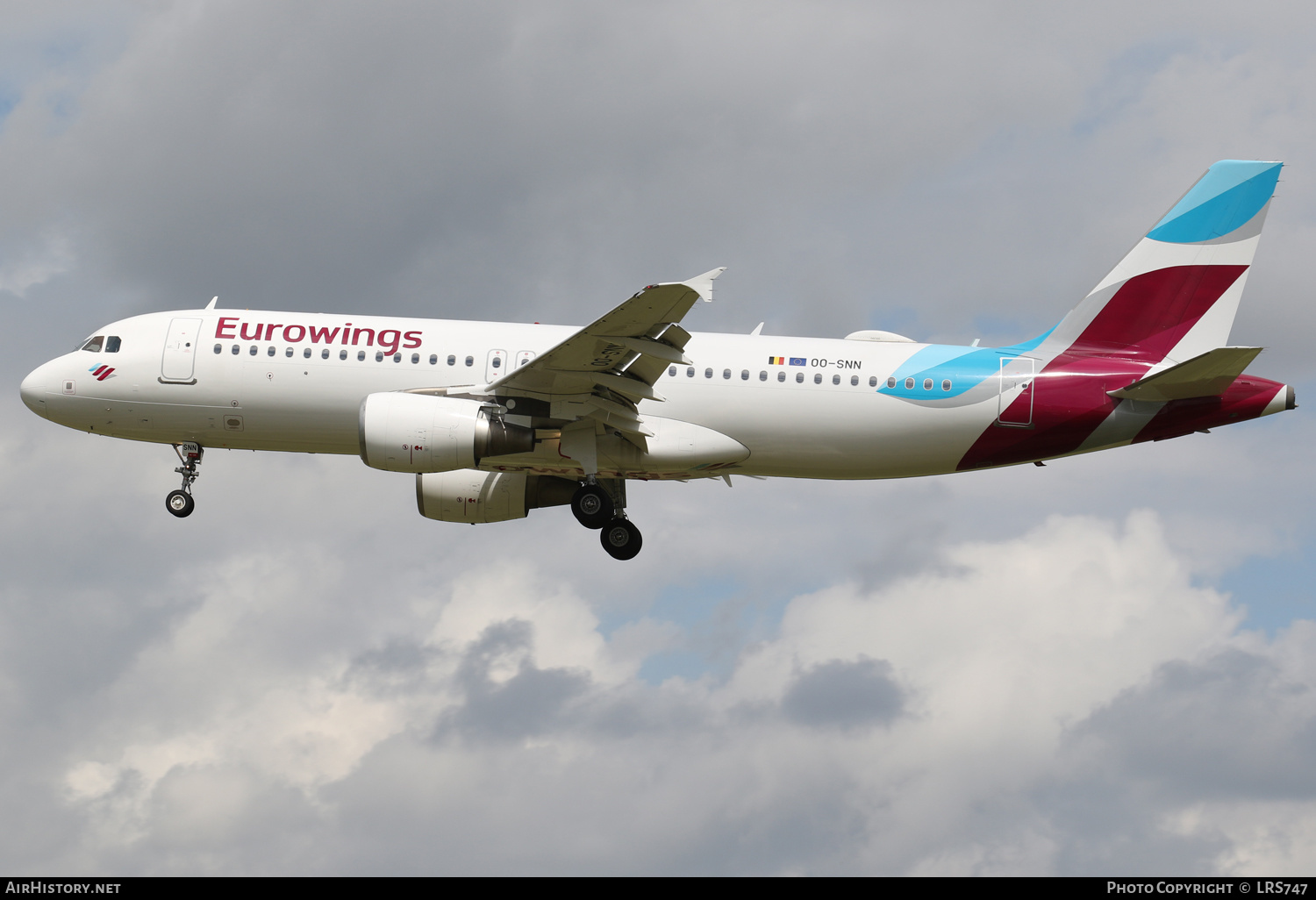 Aircraft Photo of OO-SNN | Airbus A320-214 | Eurowings | AirHistory.net #374677