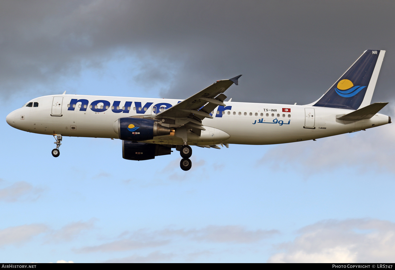 Aircraft Photo of TS-INR | Airbus A320-214 | Nouvelair Tunisie | AirHistory.net #374731
