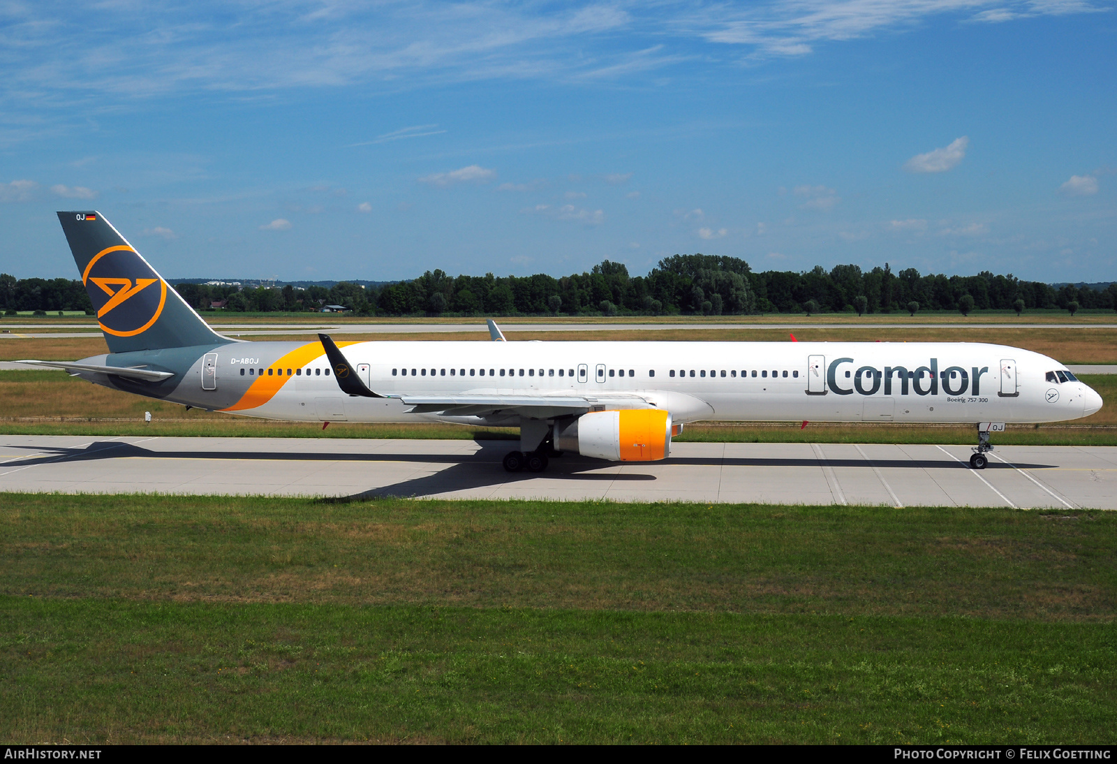 Aircraft Photo of D-ABOJ | Boeing 757-330 | Condor Flugdienst | AirHistory.net #374792