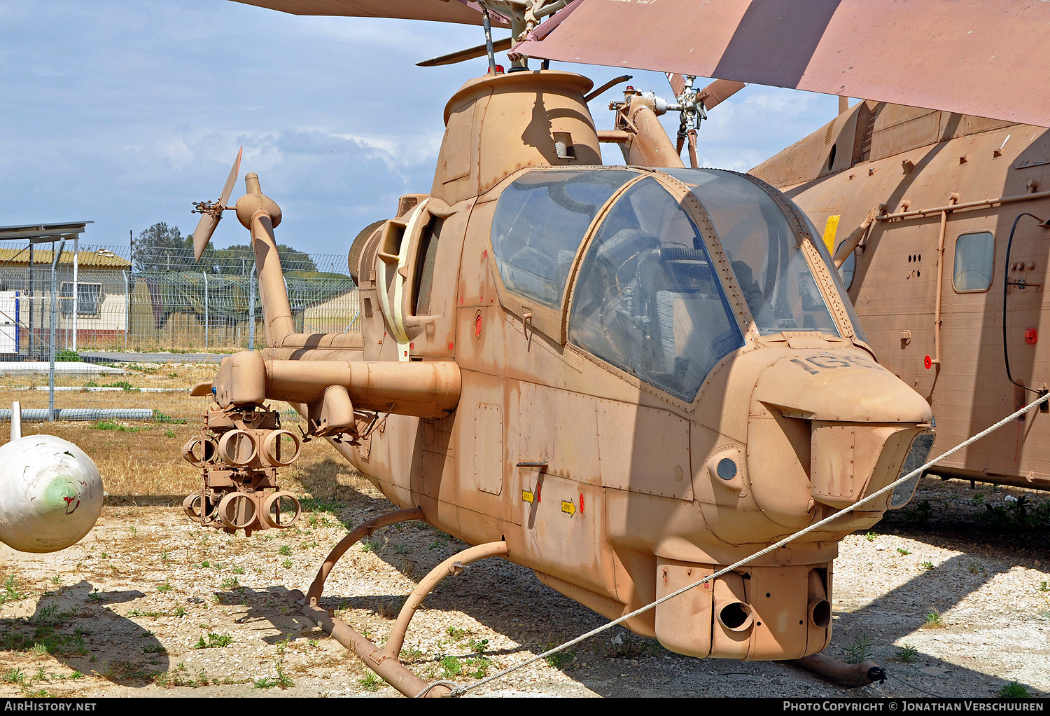 Aircraft Photo of 160 | Bell AH-1G Tzefa A | Israel - Air Force | AirHistory.net #374953