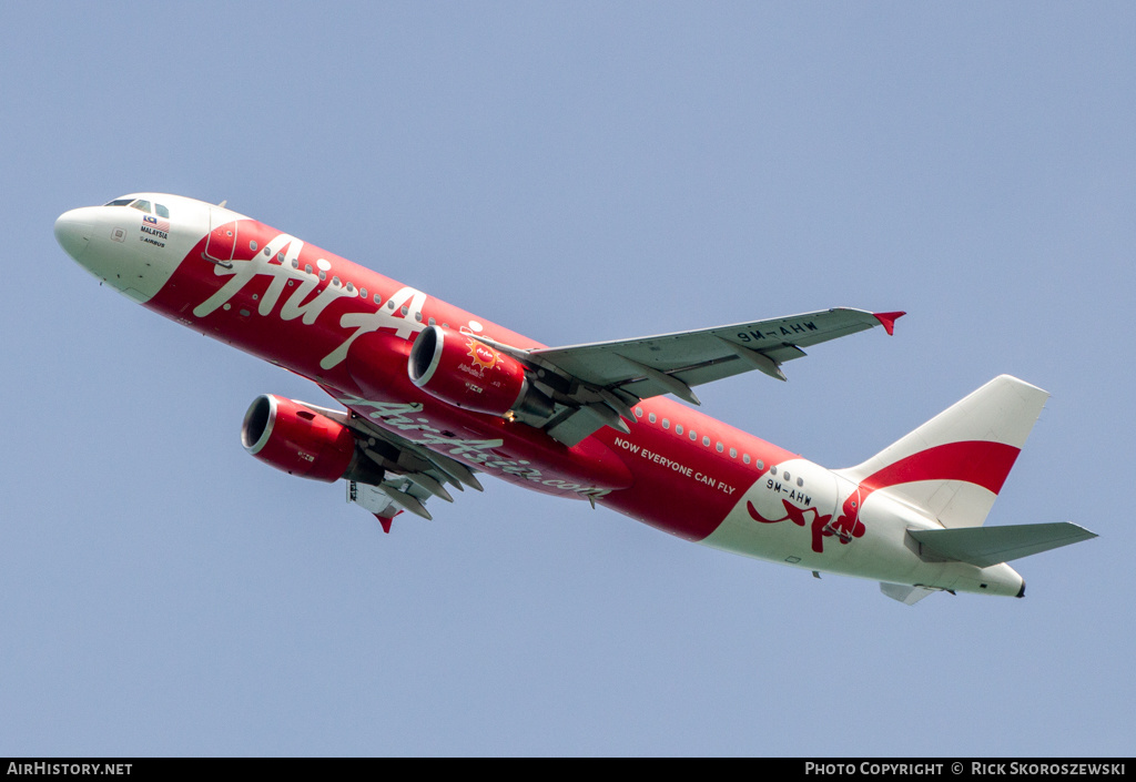 Aircraft Photo of 9M-AHW | Airbus A320-216 | AirAsia | AirHistory.net #375043