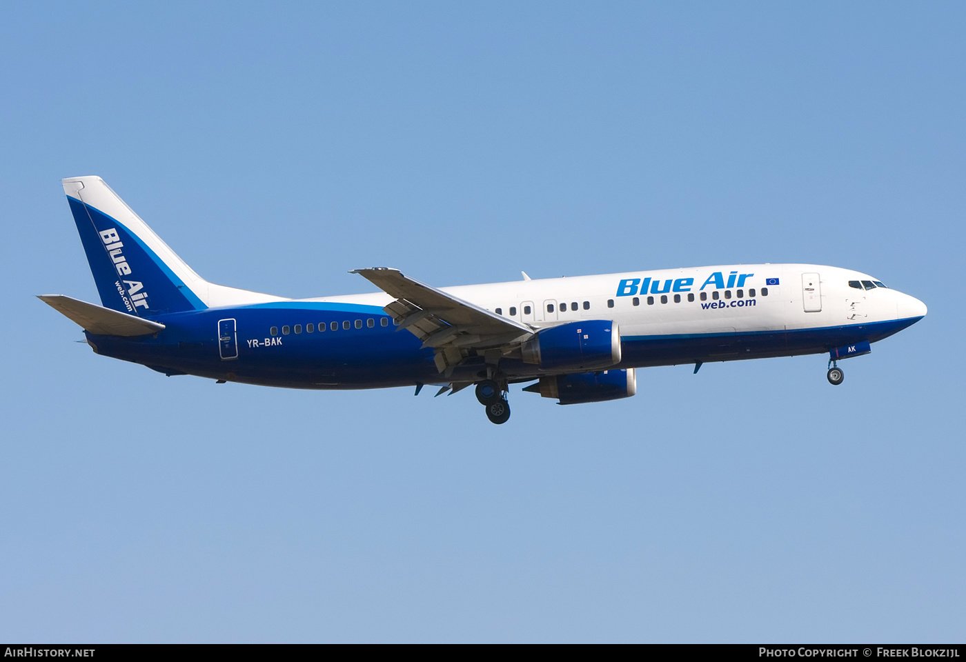 Aircraft Photo of YR-BAK | Boeing 737-430 | Blue Air | AirHistory.net #375070