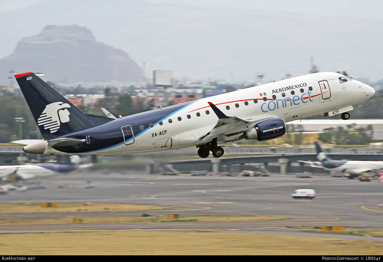 Aircraft Photo of XA-ACP | Embraer 170SU (ERJ-170-100SU) | AeroMéxico Connect | AirHistory.net #375088