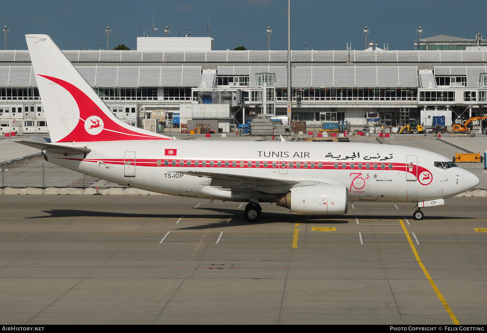 Aircraft Photo of TS-IOP | Boeing 737-6H3 | Tunisair | Tunis Air | AirHistory.net #375095