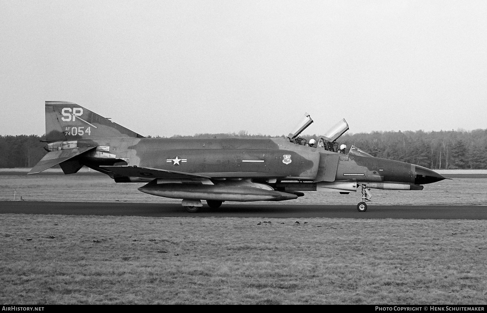 Aircraft Photo of 74-1054 / AF74-054 | McDonnell Douglas F-4E Phantom II | USA - Air Force | AirHistory.net #375175