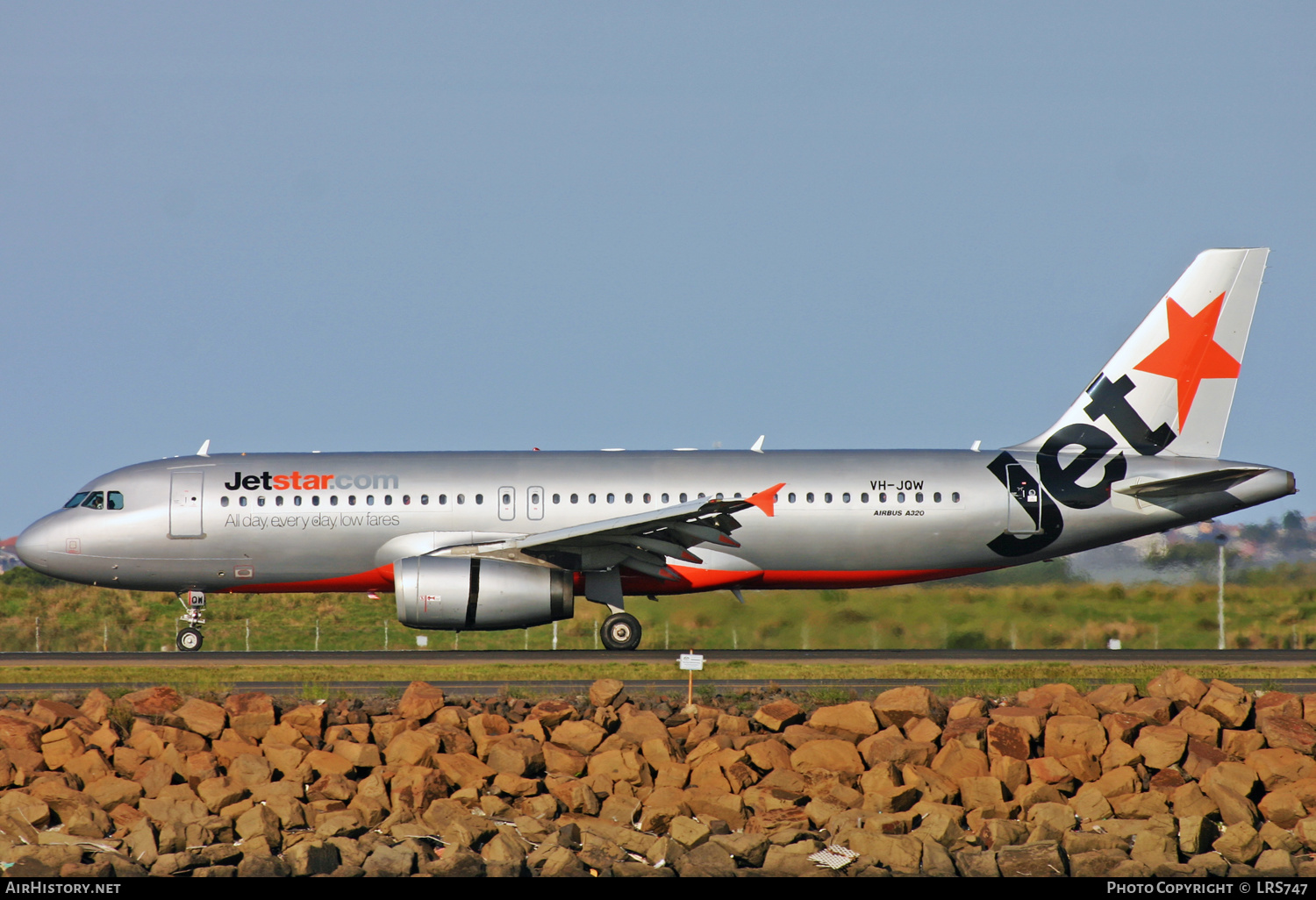 Aircraft Photo of VH-JQW | Airbus A320-232 | Jetstar Airways | AirHistory.net #375186