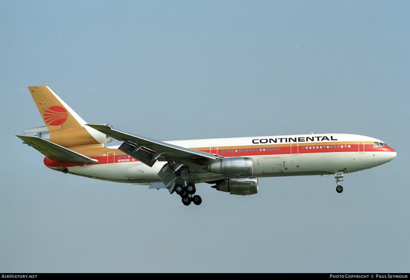 Aircraft Photo of N13066 | McDonnell Douglas DC-10-30 | Continental Airlines | AirHistory.net #375251