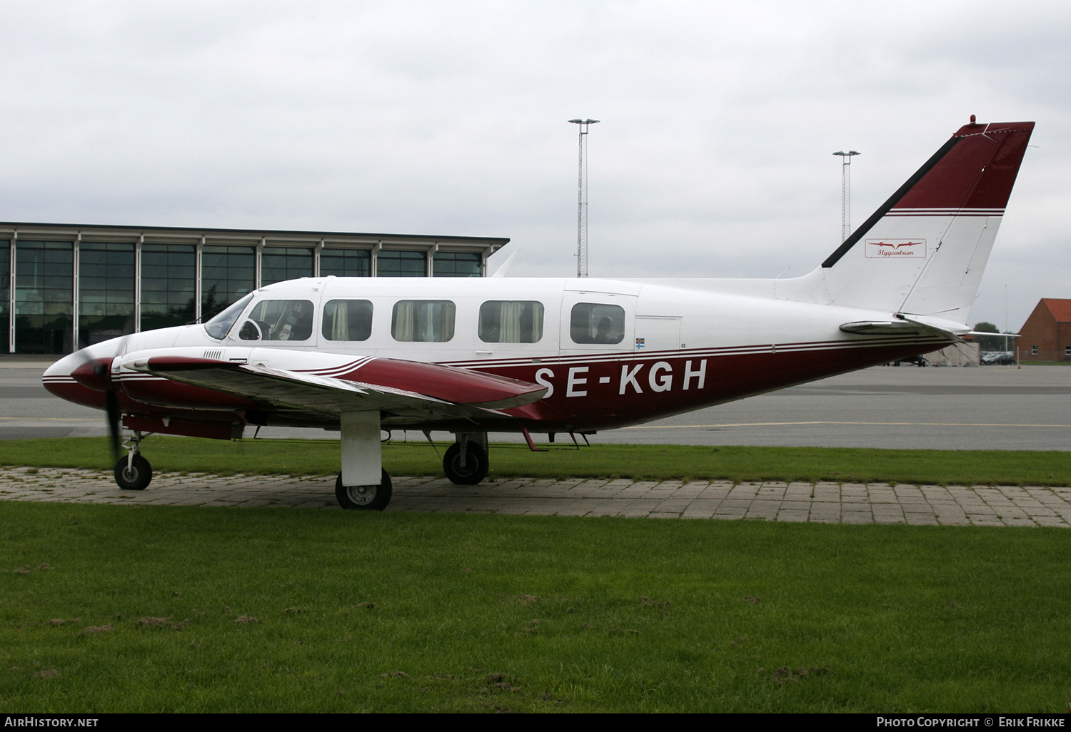 Aircraft Photo of SE-KGH | Piper PA-31-350 Navajo Chieftain | AirHistory.net #375330