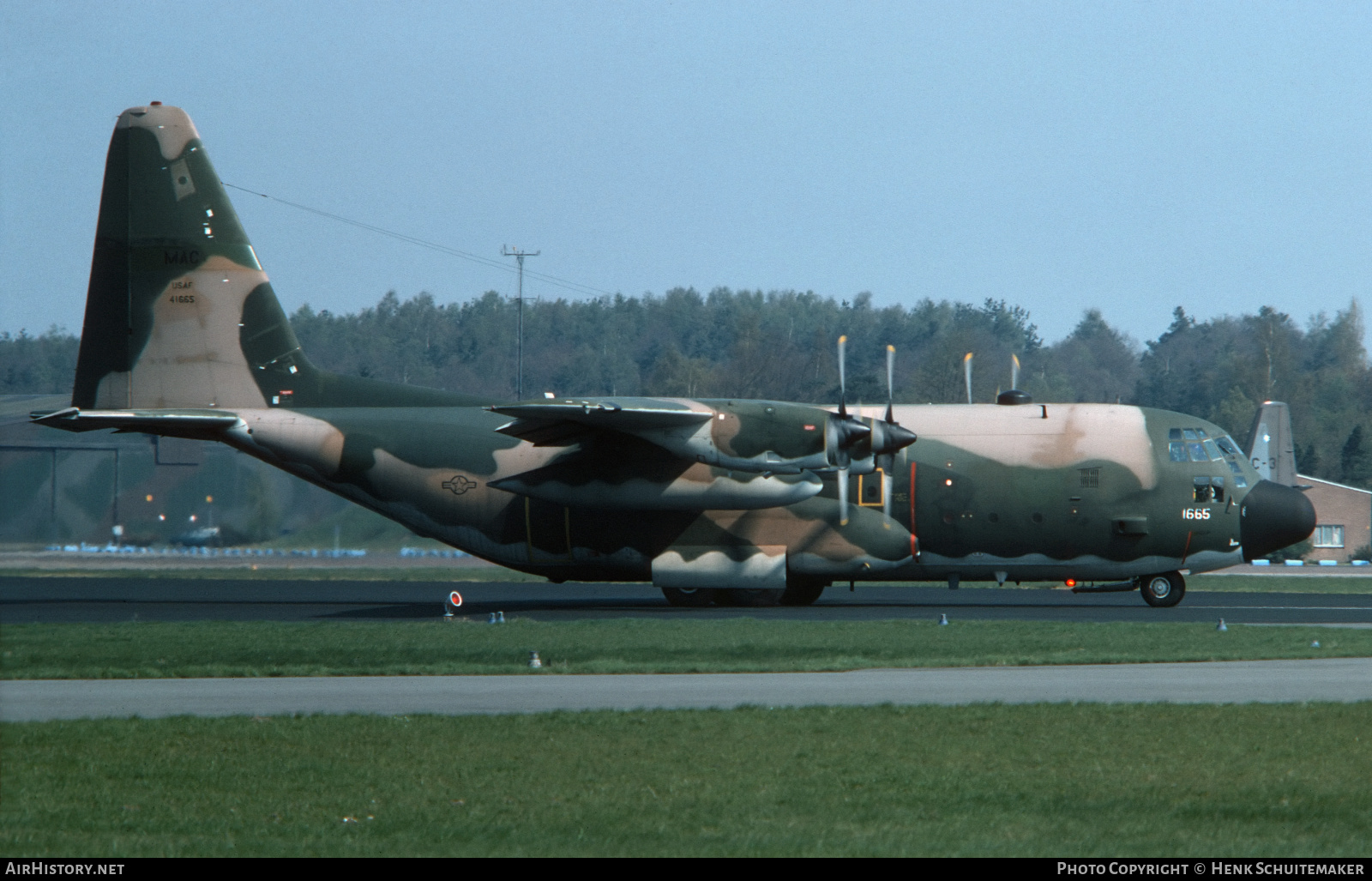Aircraft Photo of 74-1665 / 41665 | Lockheed C-130H Hercules | USA - Air Force | AirHistory.net #375357