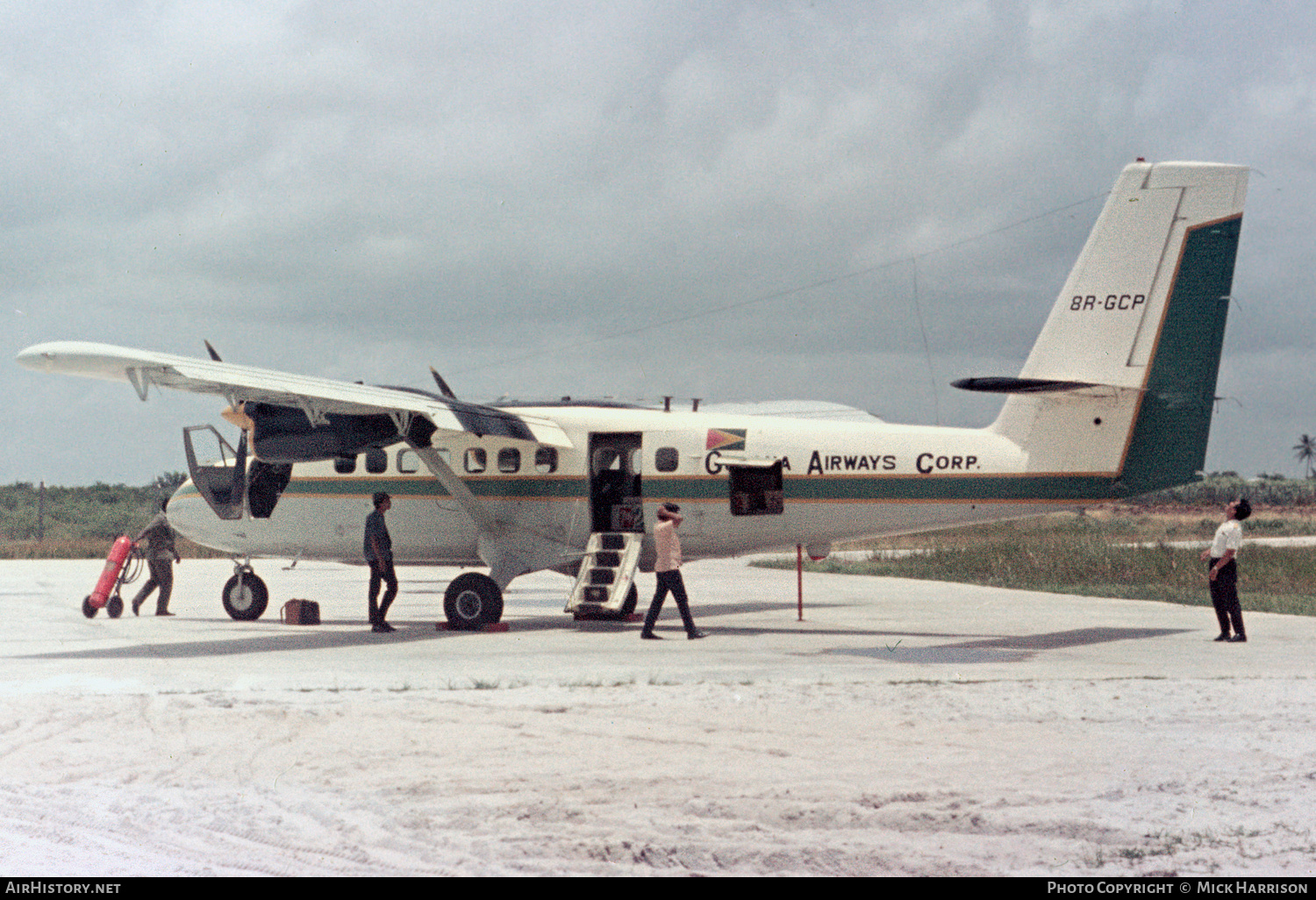 Aircraft Photo of 8R-GCP | De Havilland Canada DHC-6-100 Twin Otter | Guyana Airways | AirHistory.net #375359