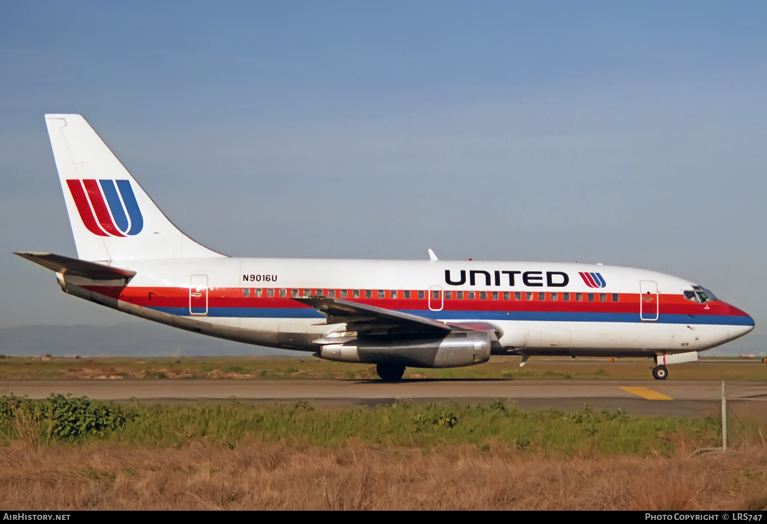 Aircraft Photo of N9016U | Boeing 737-222 | United Airlines | AirHistory.net #375387