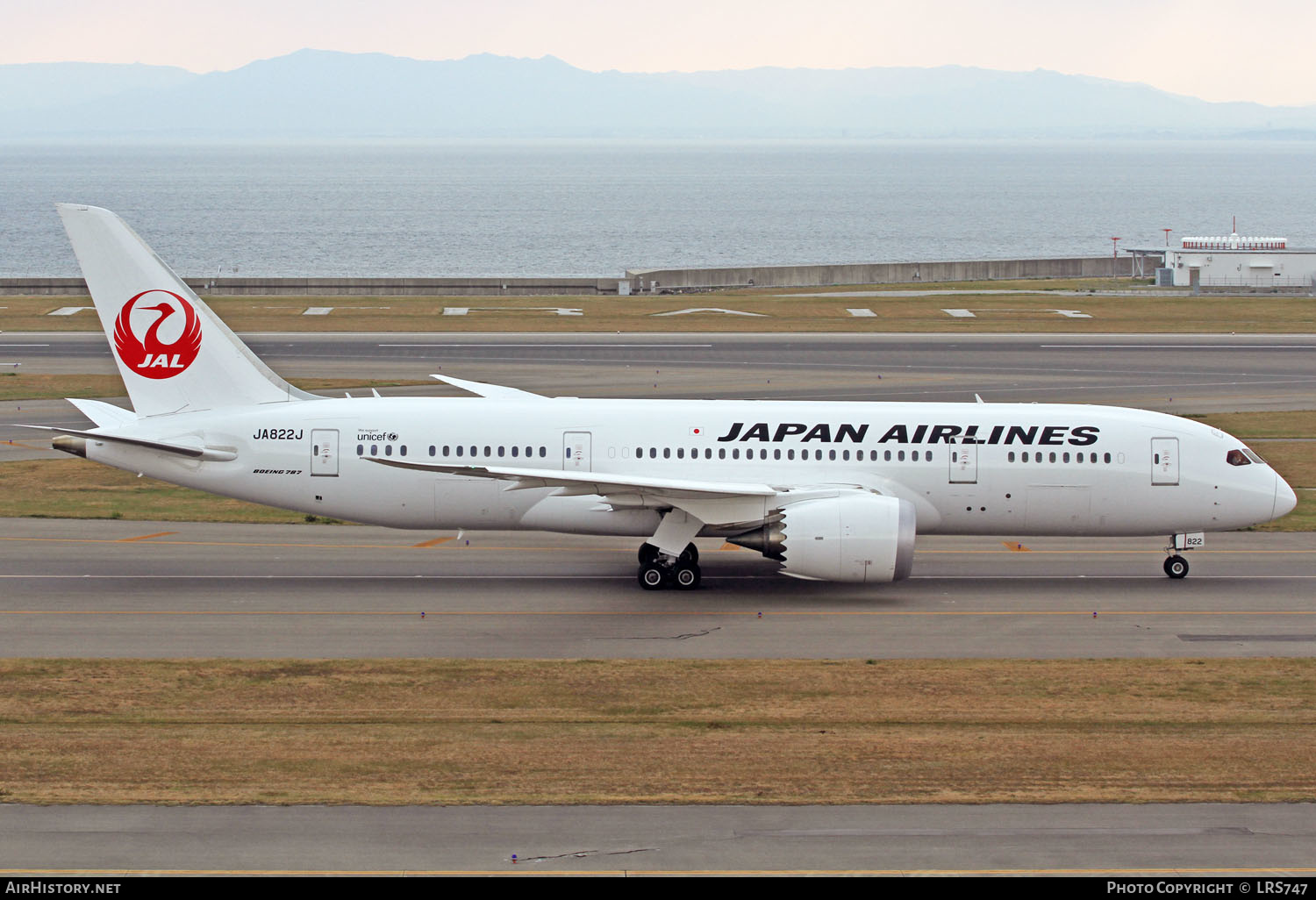 Aircraft Photo of JA822J | Boeing 787-8 Dreamliner | Japan Airlines - JAL | AirHistory.net #375444