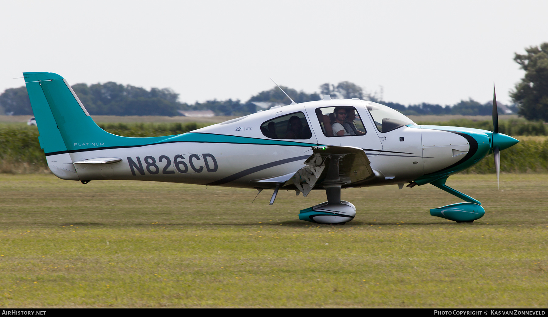 Aircraft Photo of N826CD | Cirrus SR-22T G5-GTS Platinum | AirHistory.net #375478