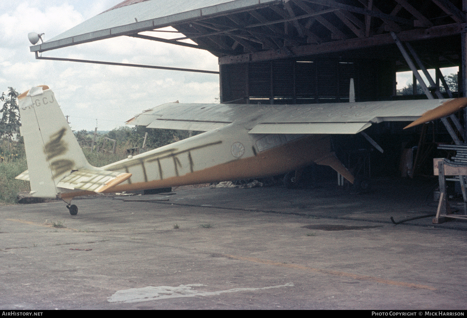 Aircraft Photo of 8R-GCJ | Helio H-295 Super Courier | Guyana - Air Force | AirHistory.net #375496