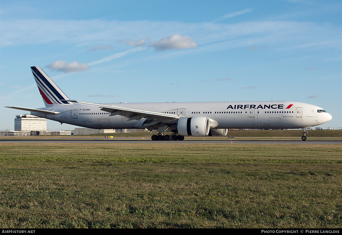 Aircraft Photo of F-GZNK | Boeing 777-328/ER | Air France | AirHistory.net #375552