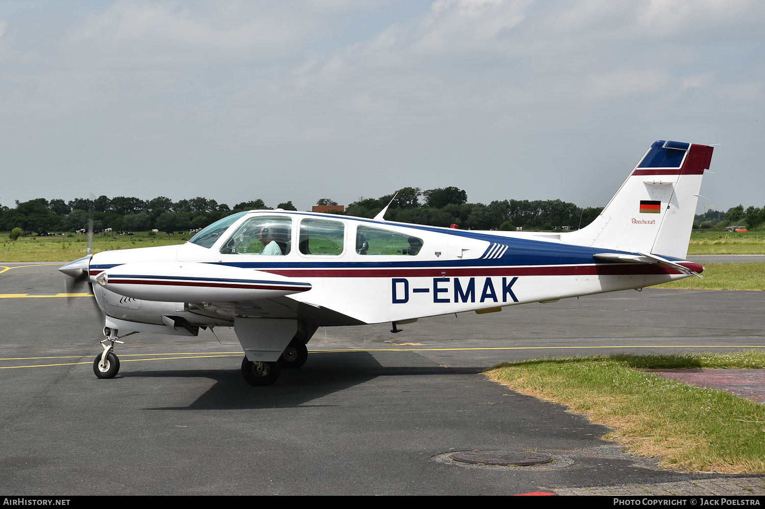 Aircraft Photo of D-EMAK | Beech F33A Bonanza | AirHistory.net #375656