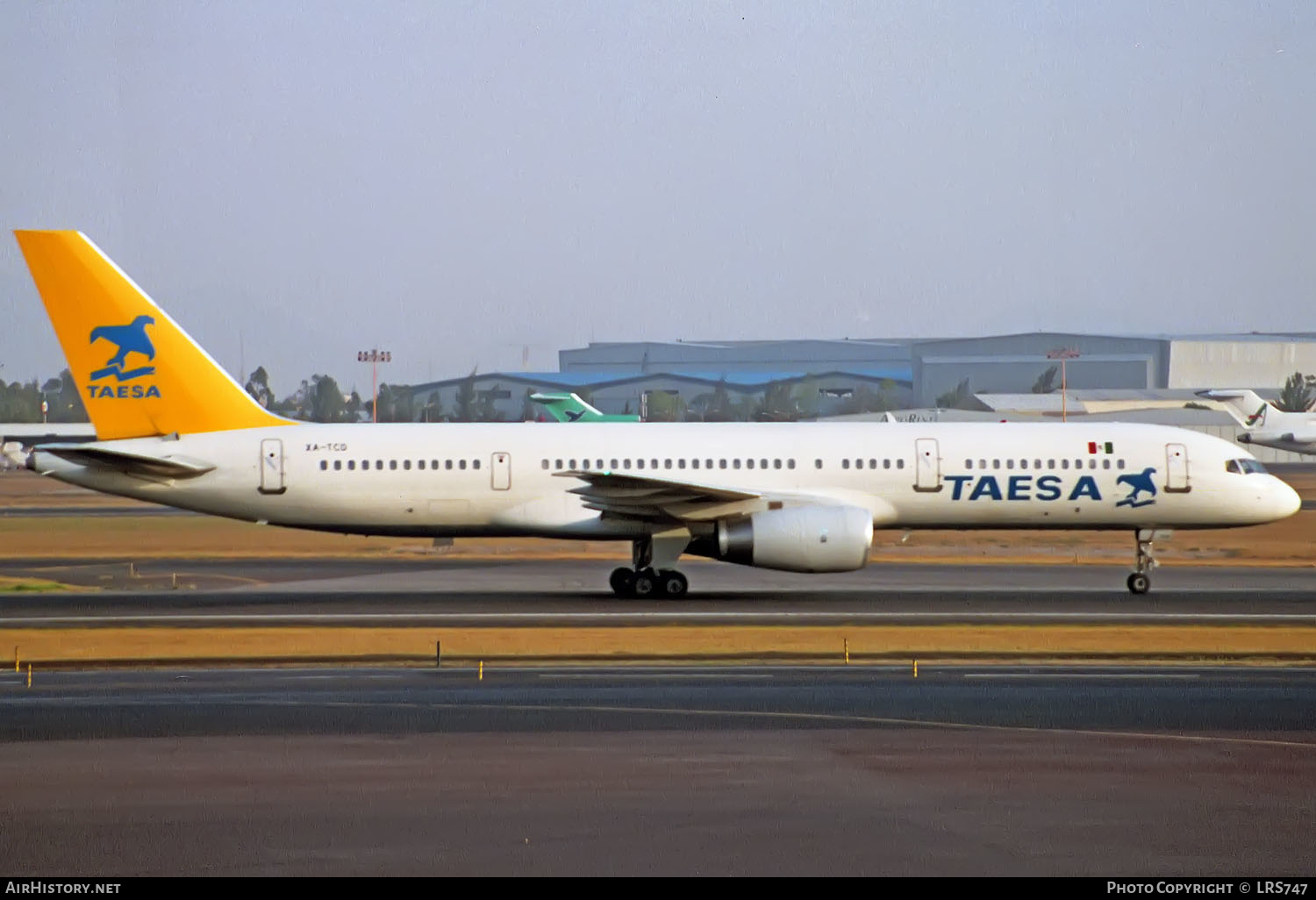 Aircraft Photo of XA-TCD | Boeing 757-225 | TAESA - Transportes Aéreos Ejecutivos | AirHistory.net #375664