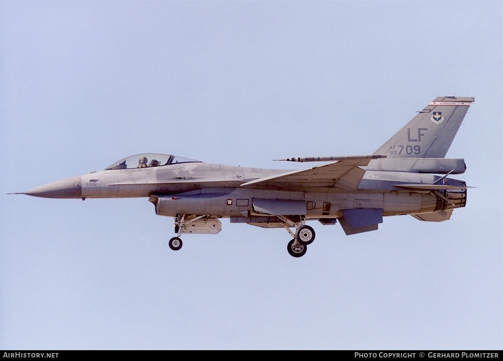 Aircraft Photo of 93-0709 / AF93-709 | Lockheed Martin F-16A Fighting Falcon | USA - Air Force | AirHistory.net #375806