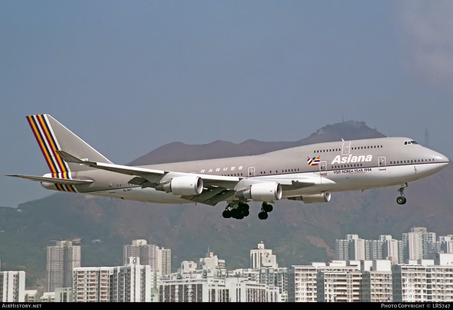 Aircraft Photo of HL7417 | Boeing 747-48EM | Asiana Airlines | AirHistory.net #375877