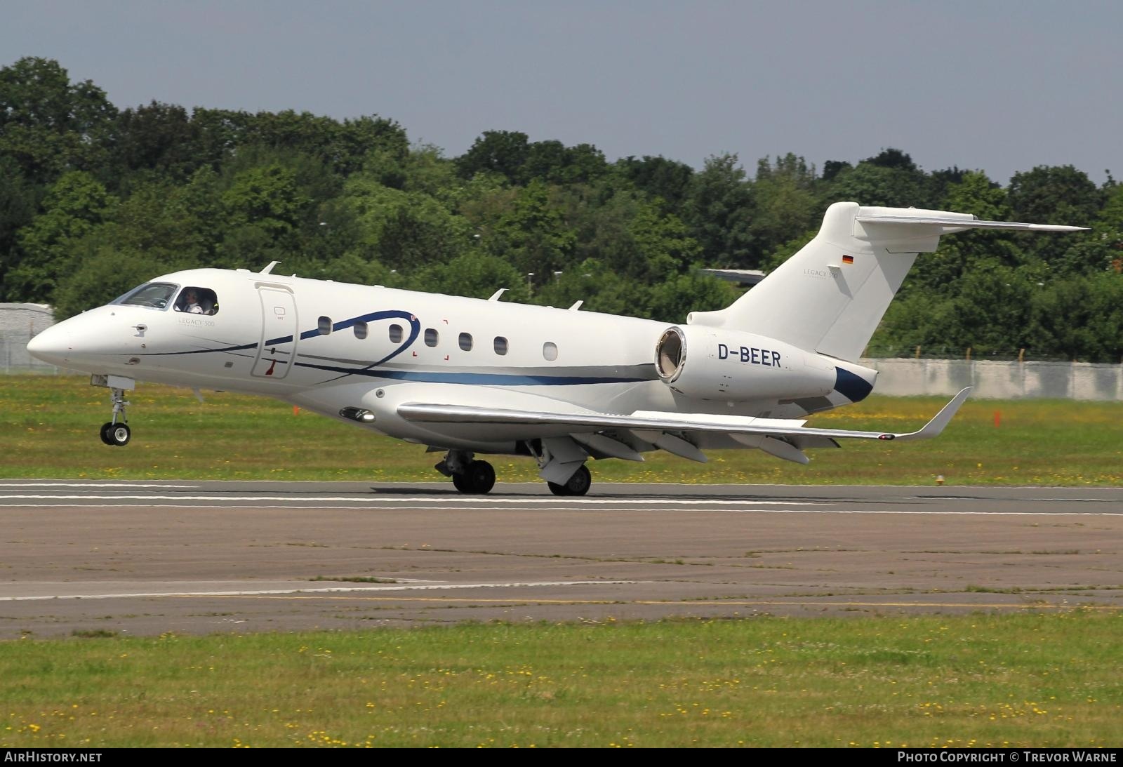 Aircraft Photo of D-BEER | Embraer EMB-550 Legacy 500 | AirHistory.net #375931