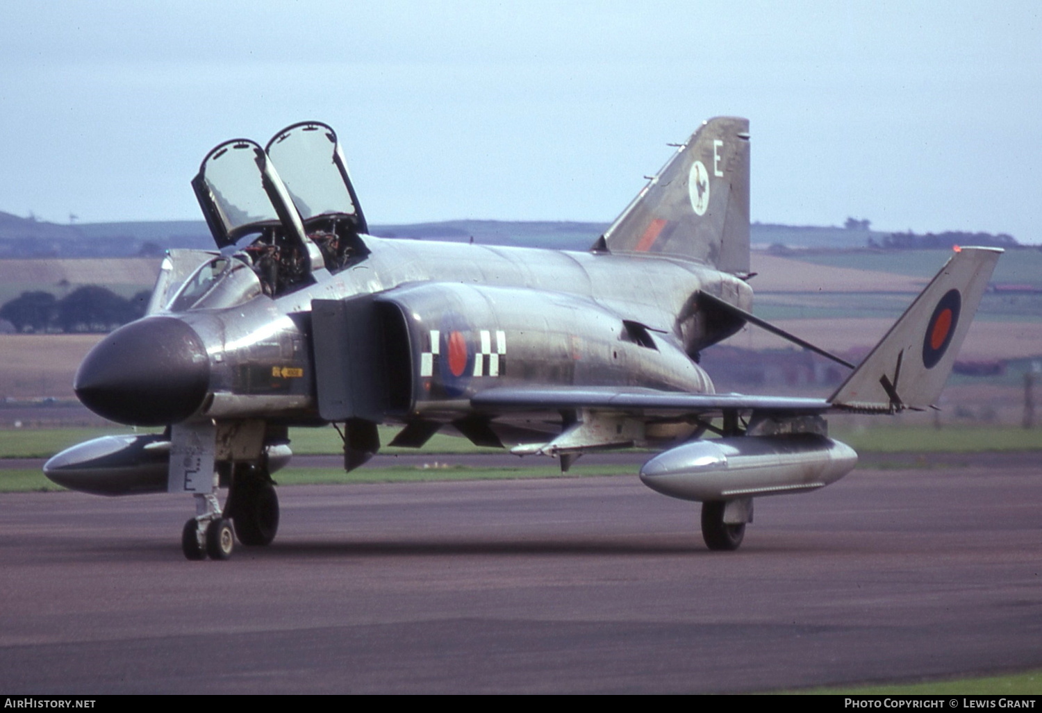 Aircraft Photo of XV581 | McDonnell Douglas F-4K Phantom FG1 | UK - Air Force | AirHistory.net #375976