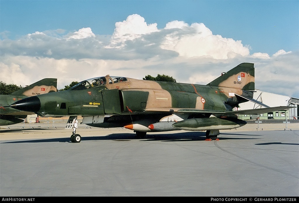Aircraft Photo of 69-7457 | McDonnell Douglas RF-4E Phantom II | Turkey - Air Force | AirHistory.net #375998