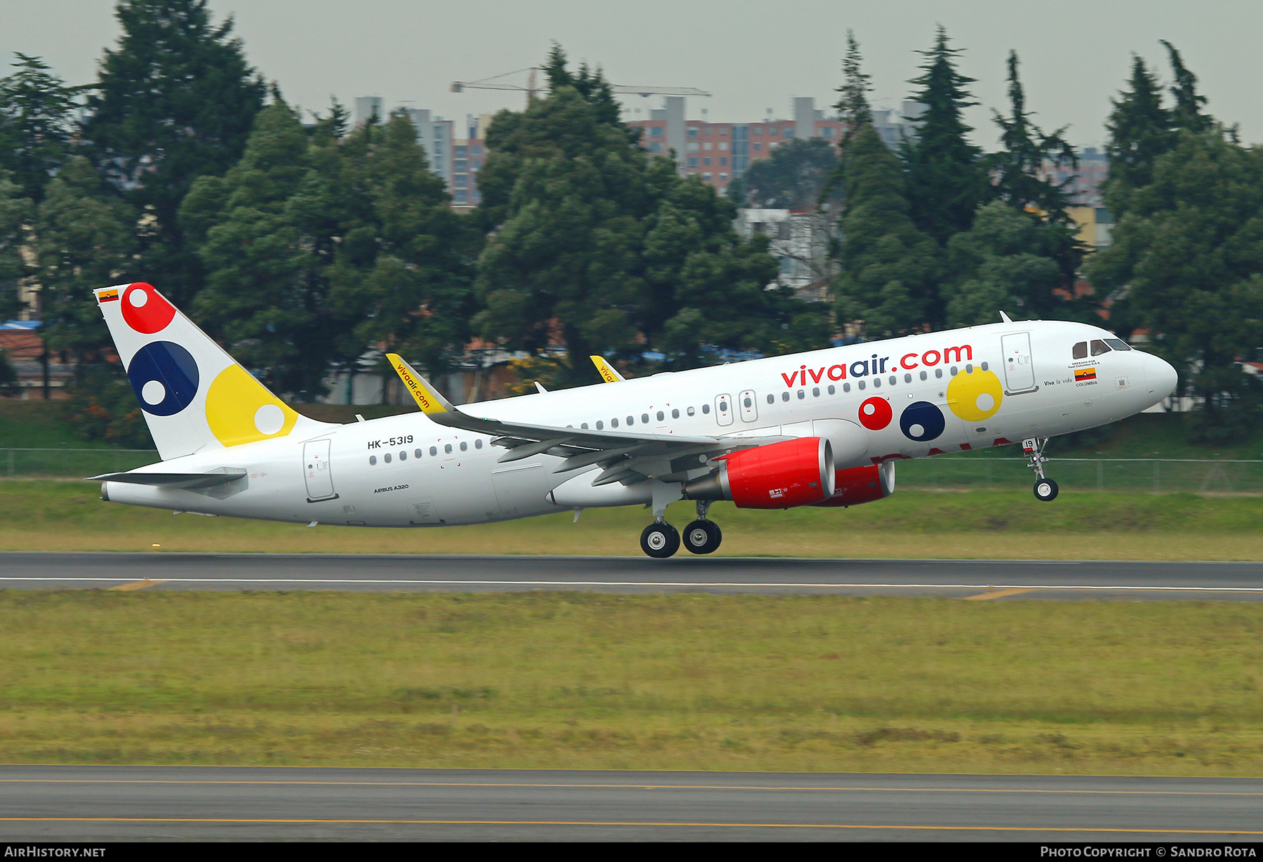 Aircraft Photo of HK-5319 | Airbus A320-214 | Viva Air | AirHistory.net #376006