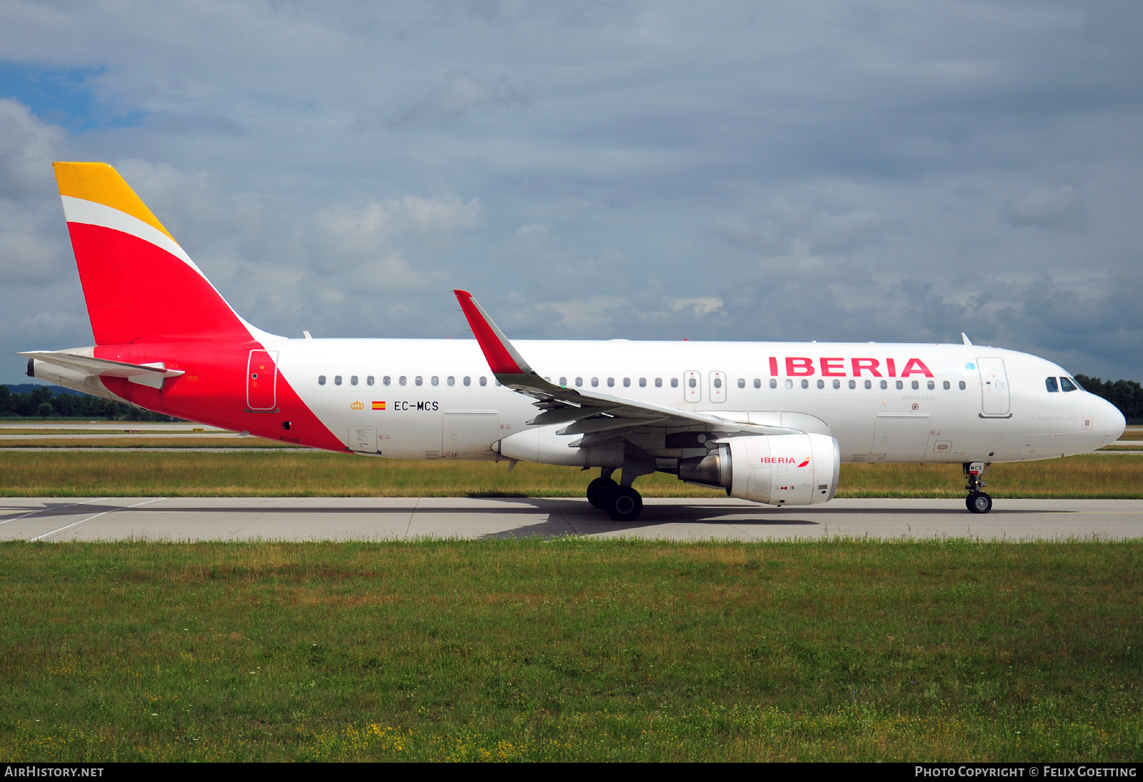 Aircraft Photo of EC-MCS | Airbus A320-216 | Iberia | AirHistory.net #376068