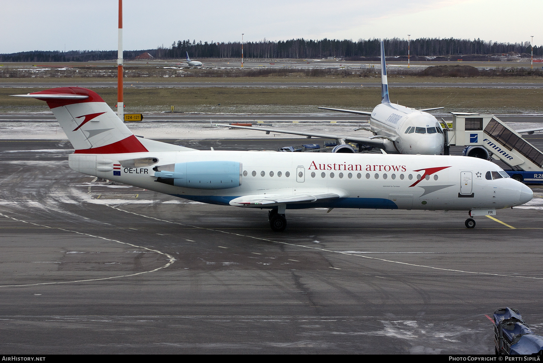 Aircraft Photo of OE-LFR | Fokker 70 (F28-0070) | Austrian Arrows | AirHistory.net #376115