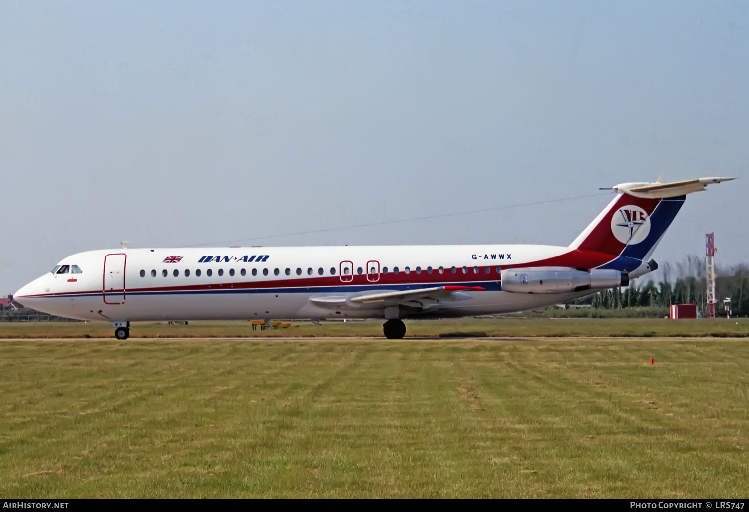 Aircraft Photo of G-AWWX | BAC 111-509EW One-Eleven | Dan-Air London | AirHistory.net #376210